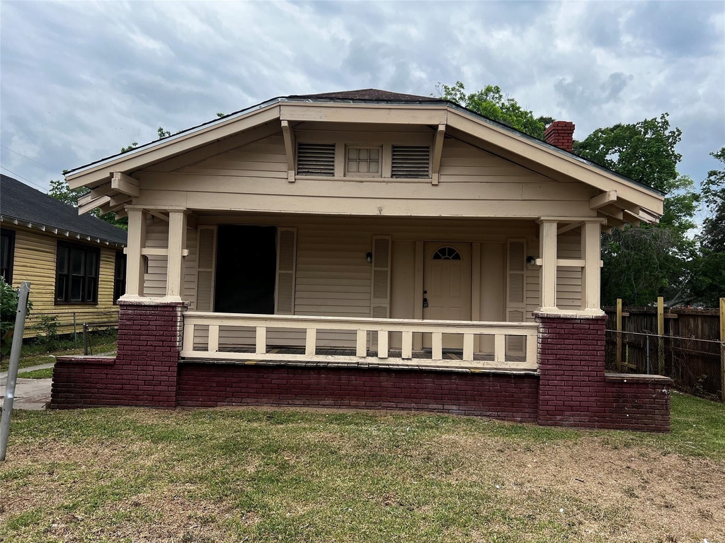 2394 Avenue A - Photo 0