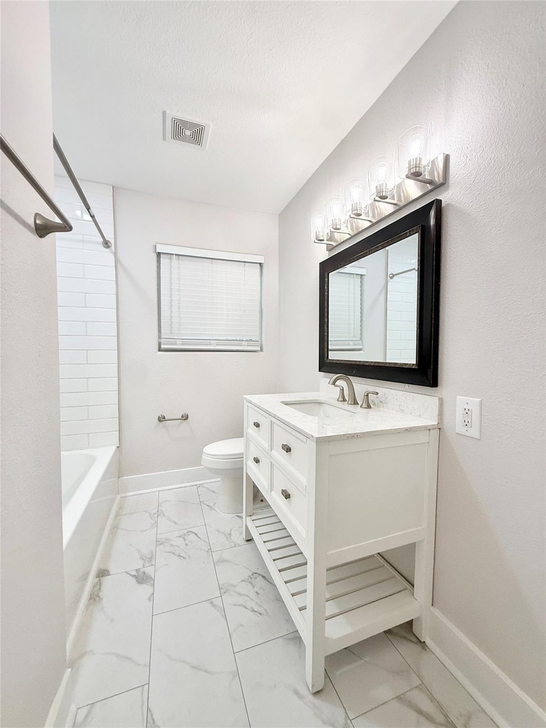 306 Wisteria Street - Photo 13