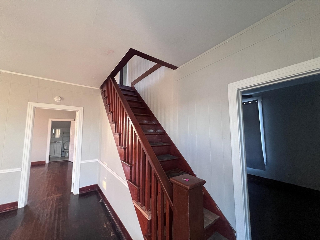 621 Harrison - Photo 5