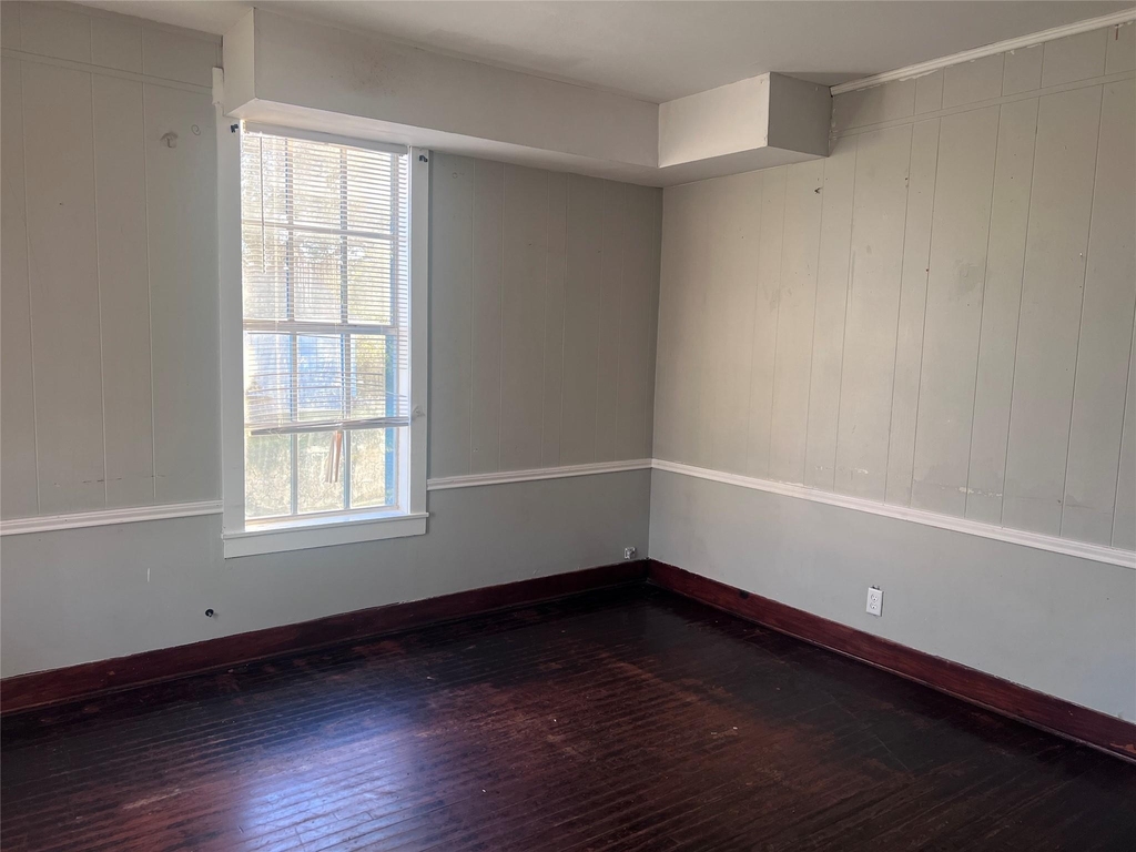 621 Harrison - Photo 3