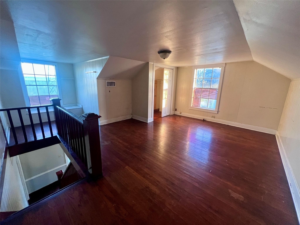 621 Harrison - Photo 14