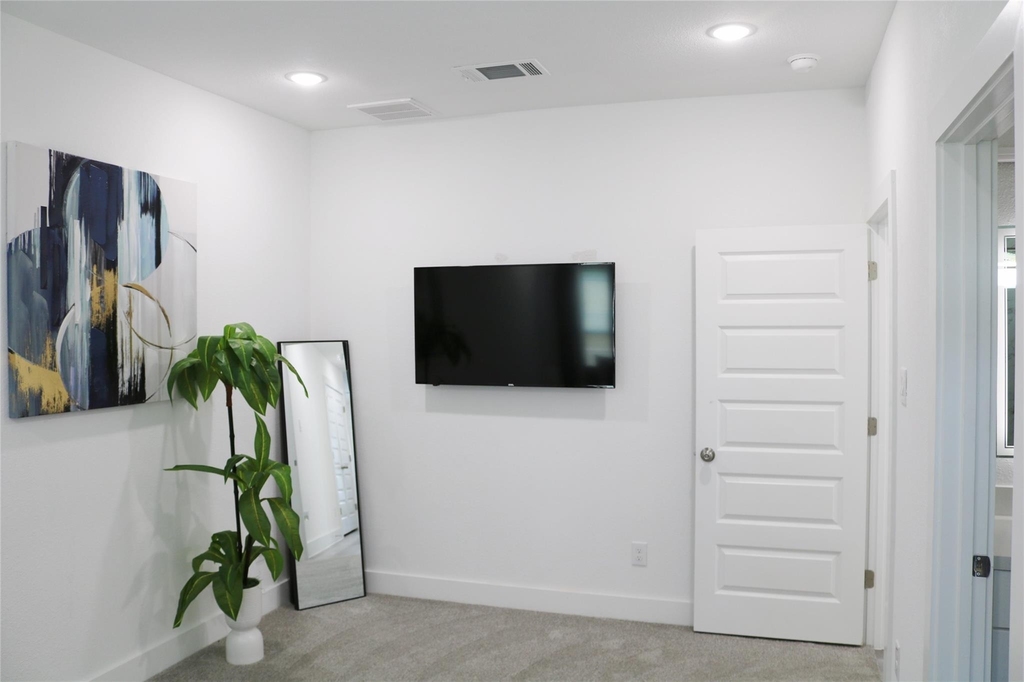 5204 Gold Street - Photo 14