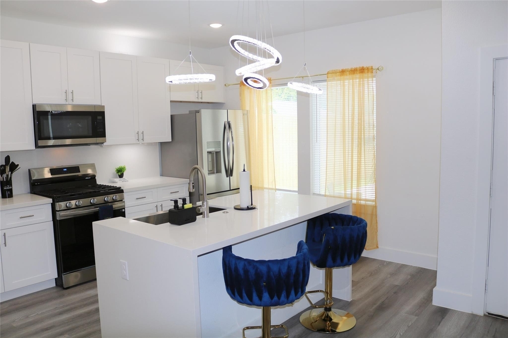 5204 Gold Street - Photo 12