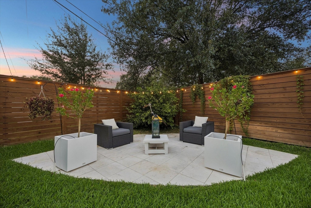 8518 Westview Drive - Photo 4