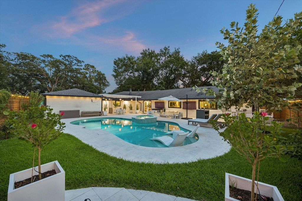 8518 Westview Drive - Photo 39