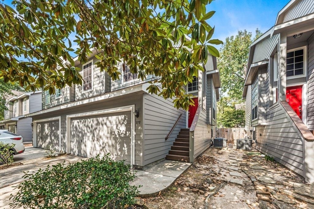 222 Blushwood Place - Photo 1
