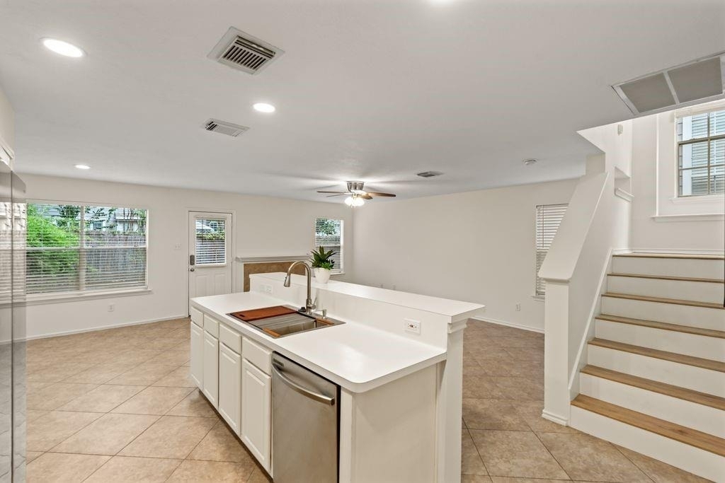 222 Blushwood Place - Photo 5