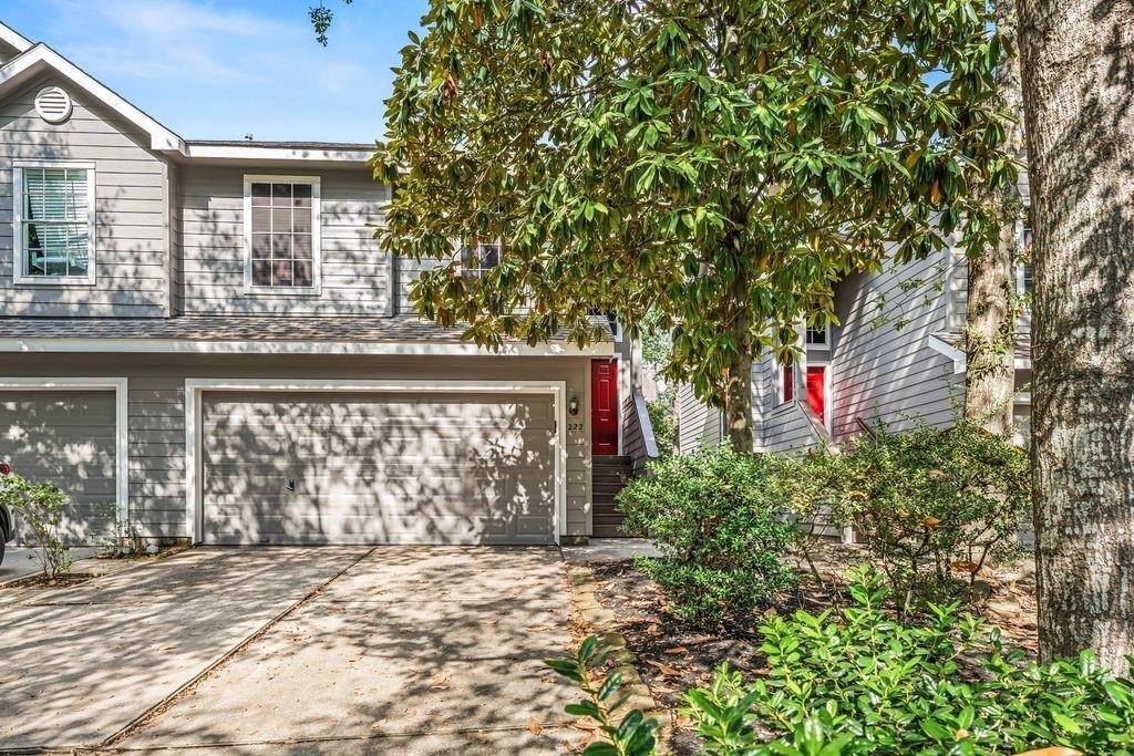 222 Blushwood Place - Photo 0