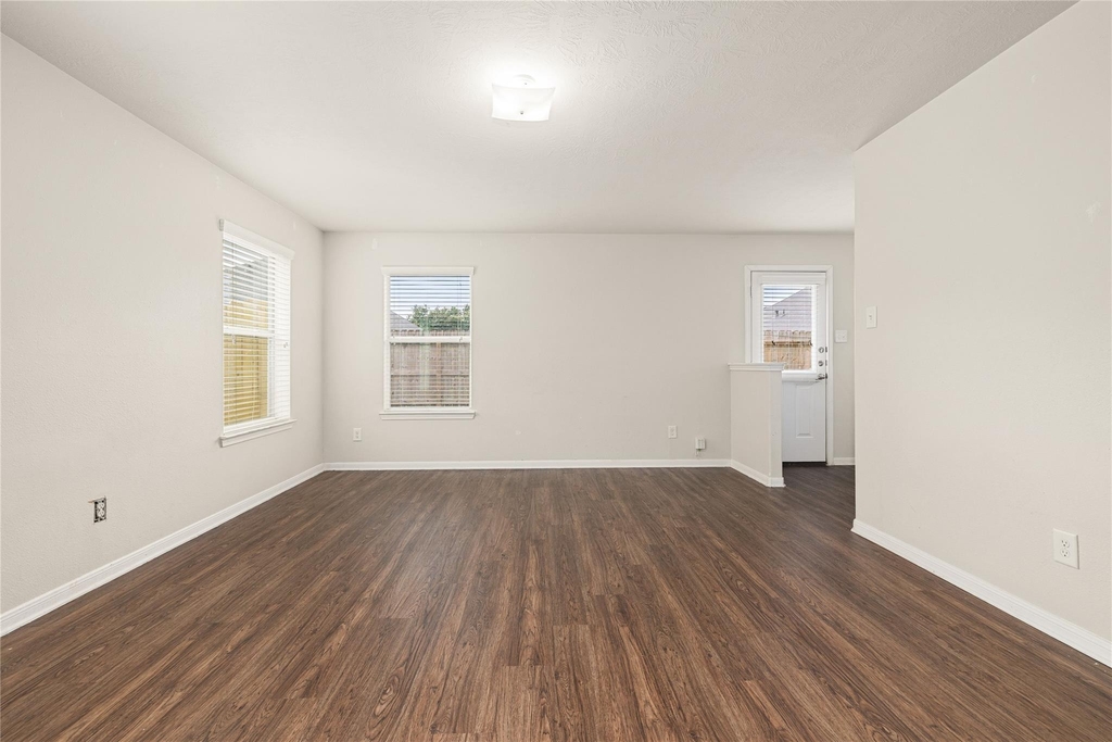 21415 Partha Way - Photo 7