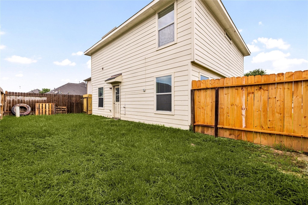 21415 Partha Way - Photo 12
