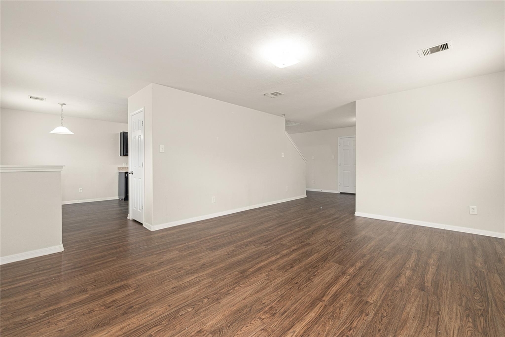 21415 Partha Way - Photo 9