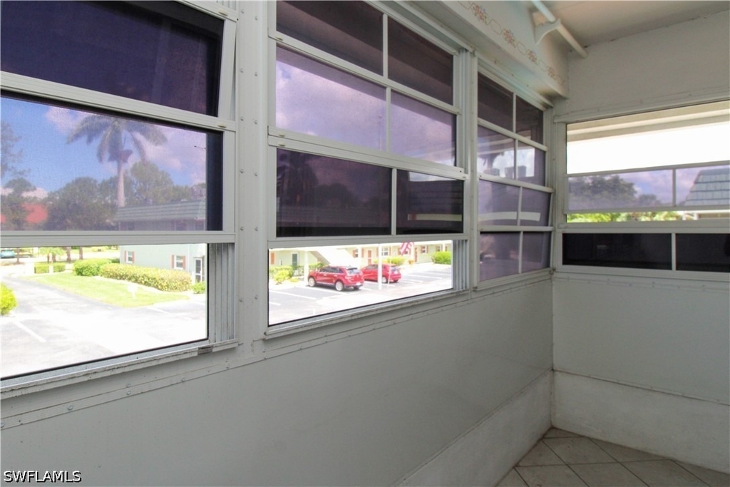 300 Valley Stream Drive - Photo 20