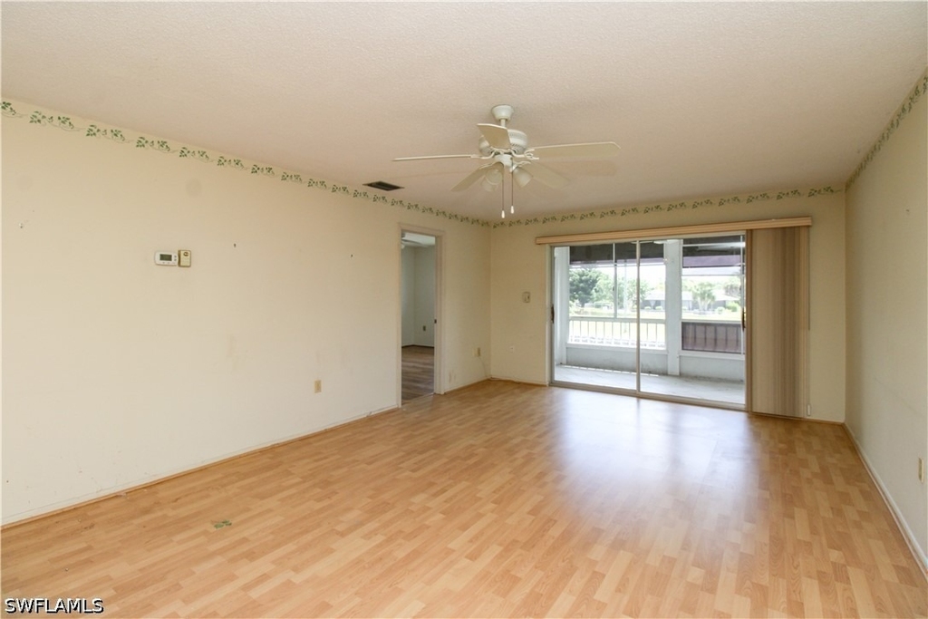 300 Valley Stream Drive - Photo 11