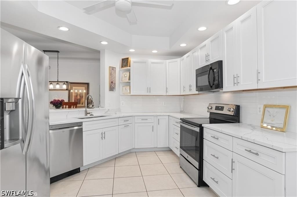 7048 Pelican Bay Boulevard - Photo 4