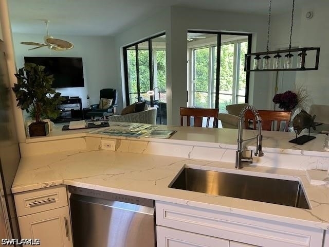 7048 Pelican Bay Boulevard - Photo 6