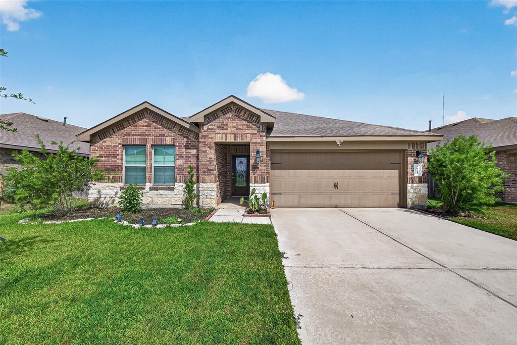 3943 Canyon Shore Lane - Photo 0