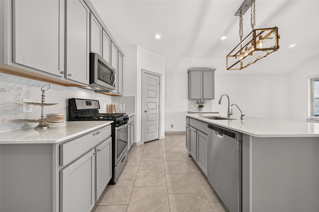 3943 Canyon Shore Lane - Photo 14