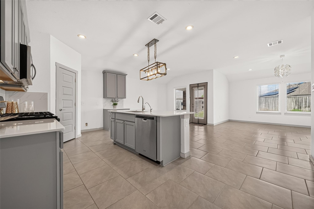 3943 Canyon Shore Lane - Photo 13