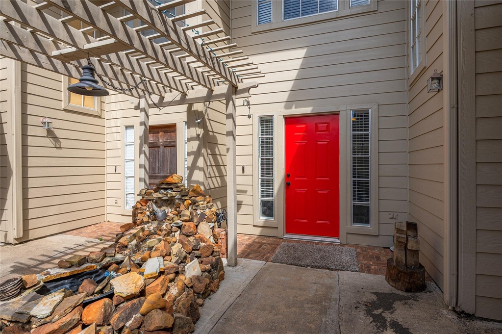2060 Glencove Drive - Photo 5