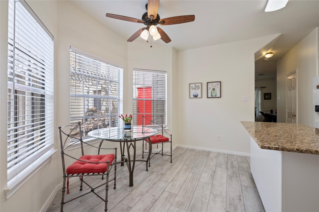 2060 Glencove Drive - Photo 13