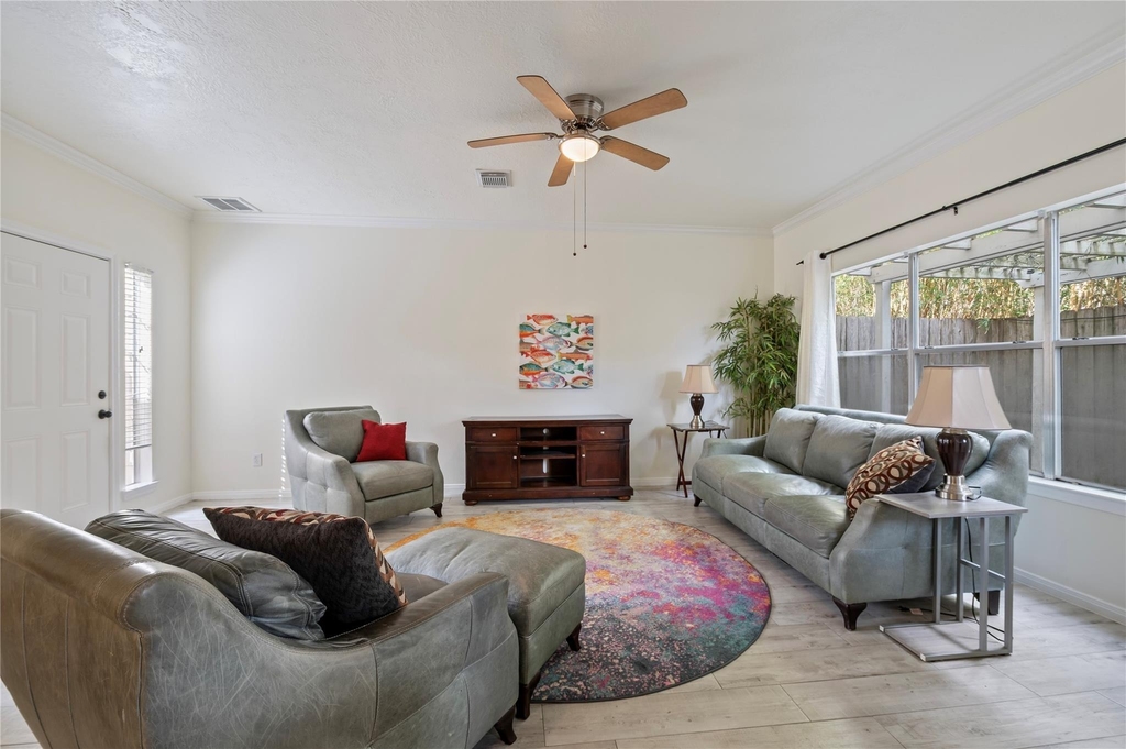 2060 Glencove Drive - Photo 7