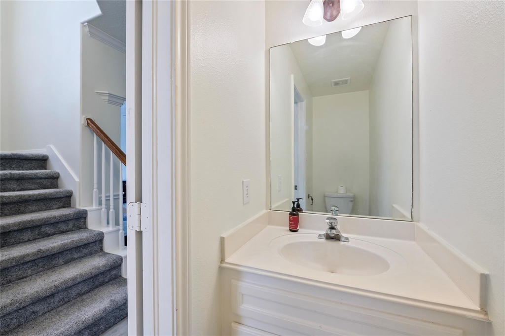 2060 Glencove Drive - Photo 10