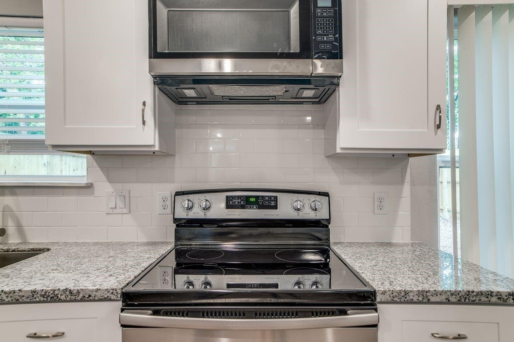 5705 Breland Street - Photo 4