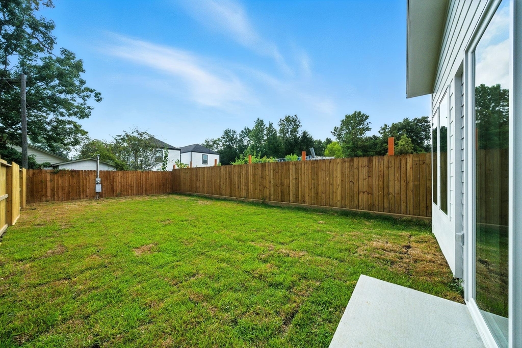 8114 Count Street - Photo 33