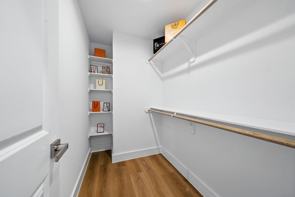 8114 Count Street - Photo 16
