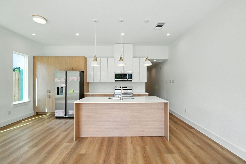 8114 Count Street - Photo 27