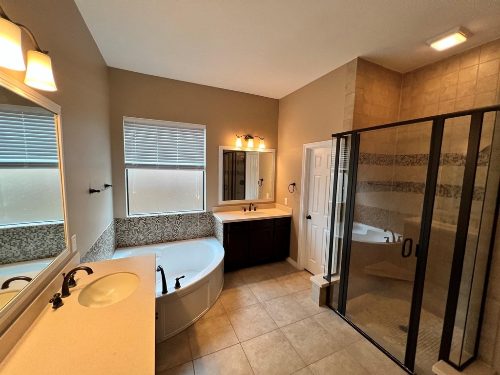 7007 Fall Creek Lane - Photo 33