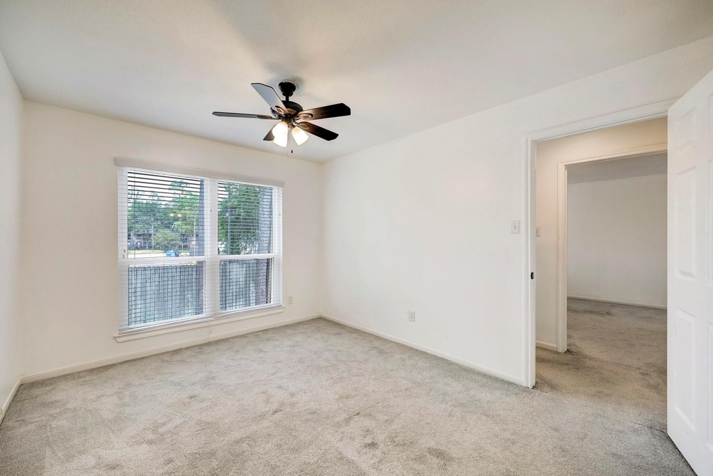16120 Stuebner Airline Road - Photo 8