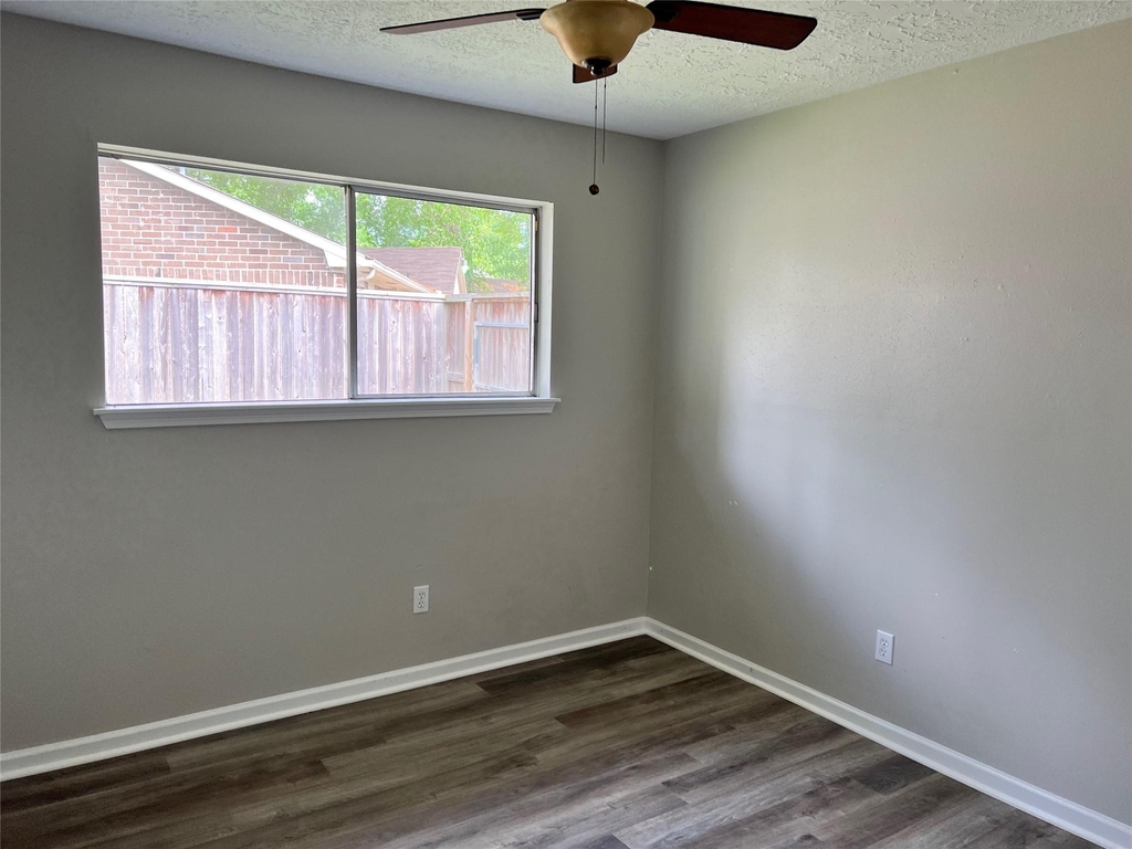 17511 Glenhew Road - Photo 8