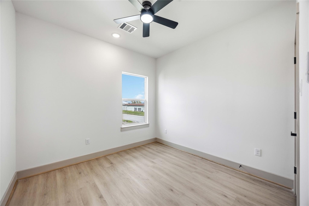 7555 Calhoun Street - Photo 21