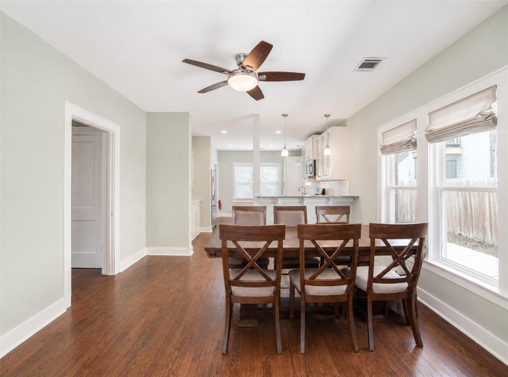 2608 Rosewood Street - Photo 9