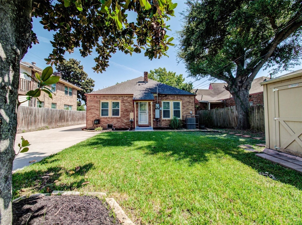 2608 Rosewood Street - Photo 30