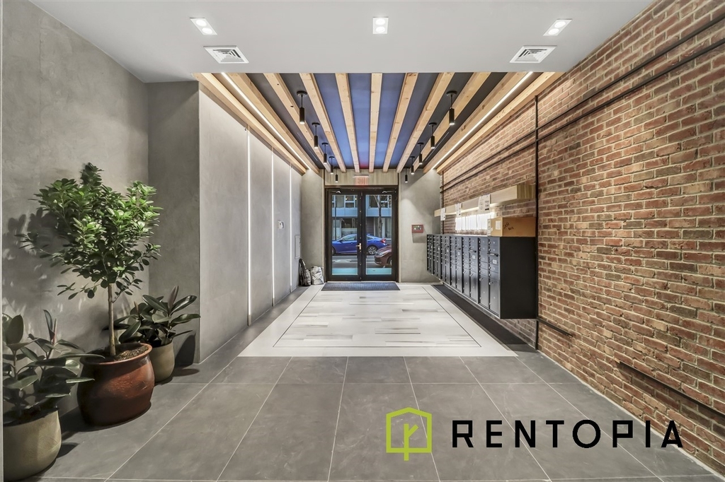 209 North 11th Street - Photo 6