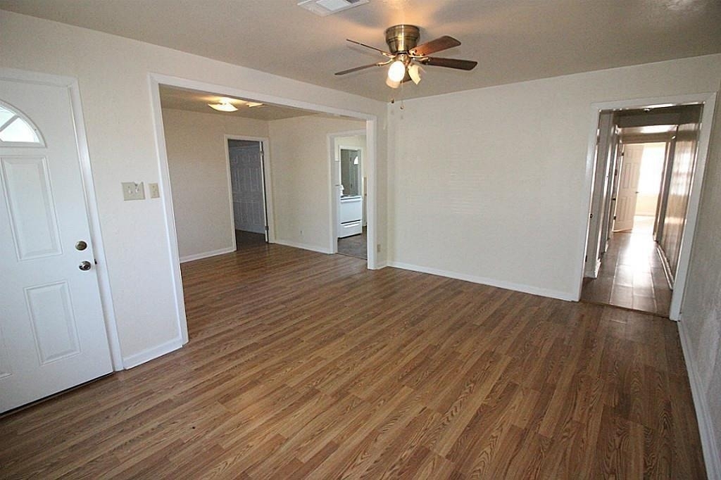 110 14th Street N - Photo 2