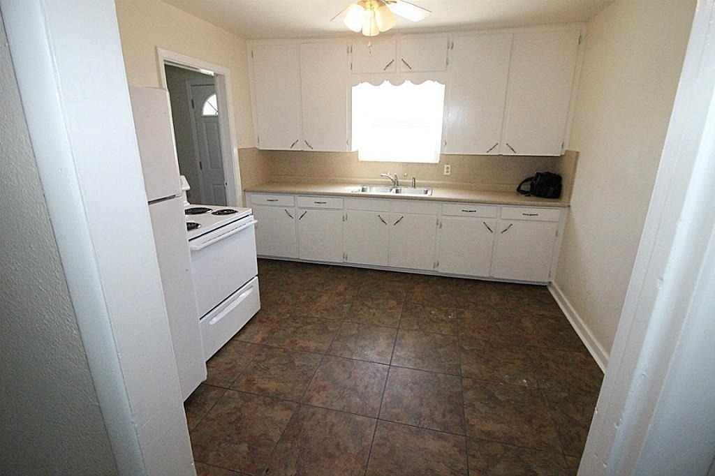 110 14th Street N - Photo 11