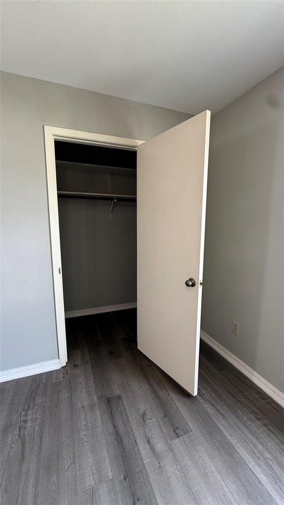 8730 Glen Meadow Lane - Photo 18