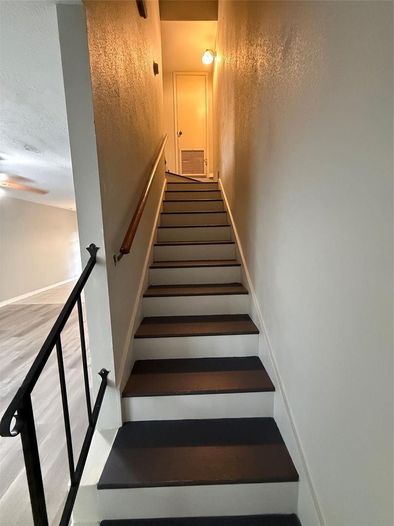 8730 Glen Meadow Lane - Photo 8