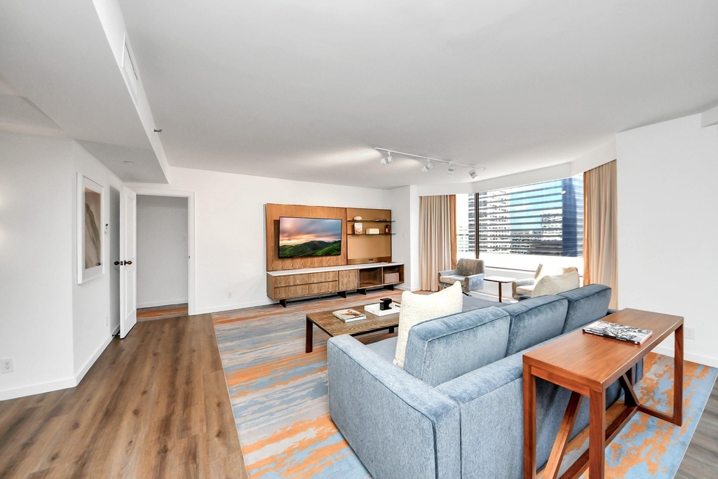 1300 Lamar Street - Photo 6
