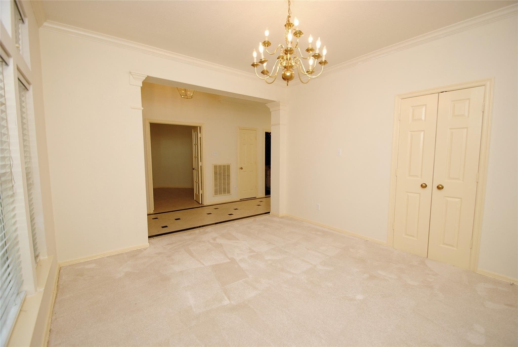 1803 Willow Lakes Drive - Photo 2