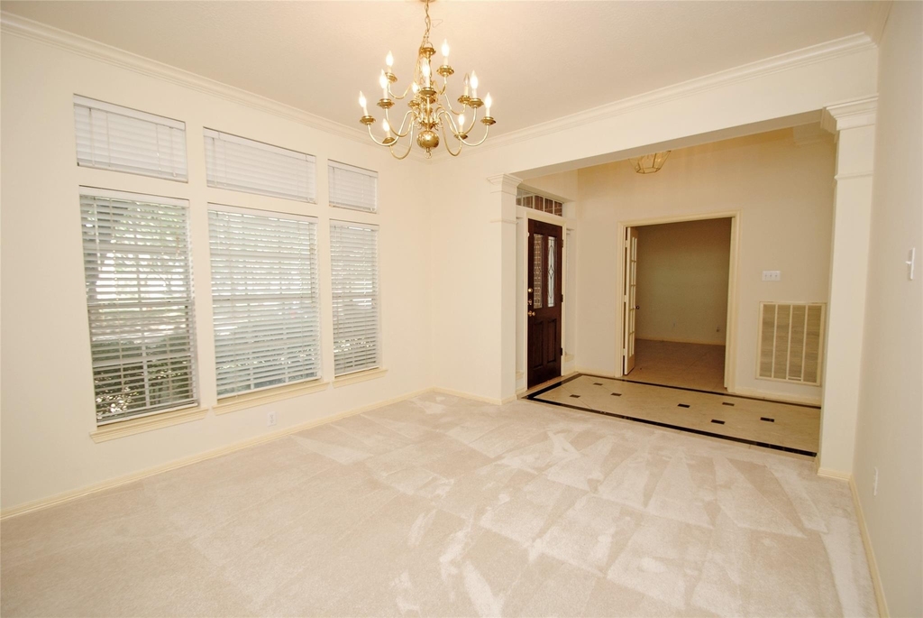 1803 Willow Lakes Drive - Photo 3