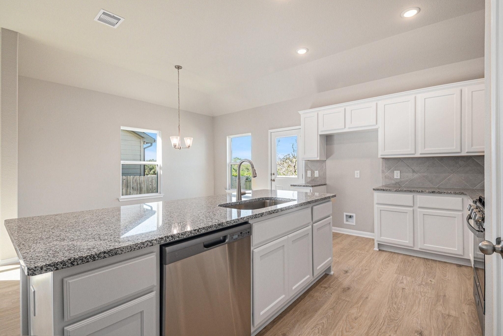 11021 Ondrea Lane - Photo 6