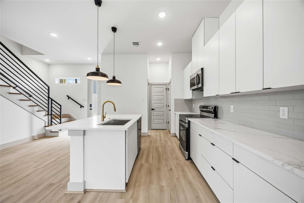 7555 Calhoun Street - Photo 9
