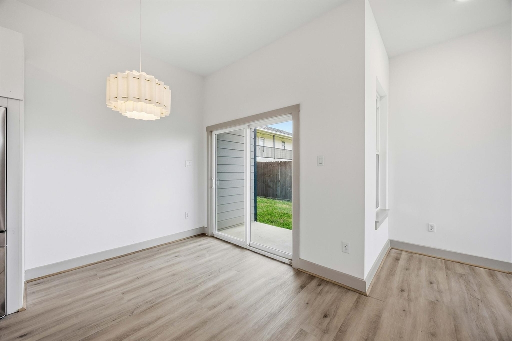 7555 Calhoun Street - Photo 11
