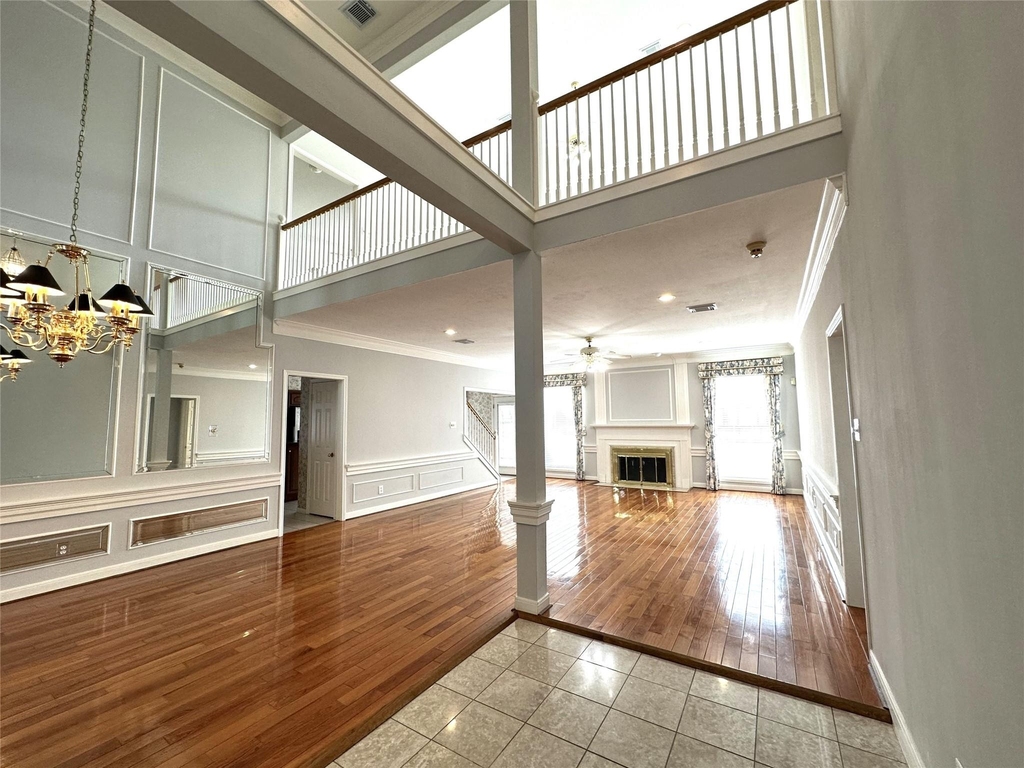 1103 Gloria Court - Photo 6