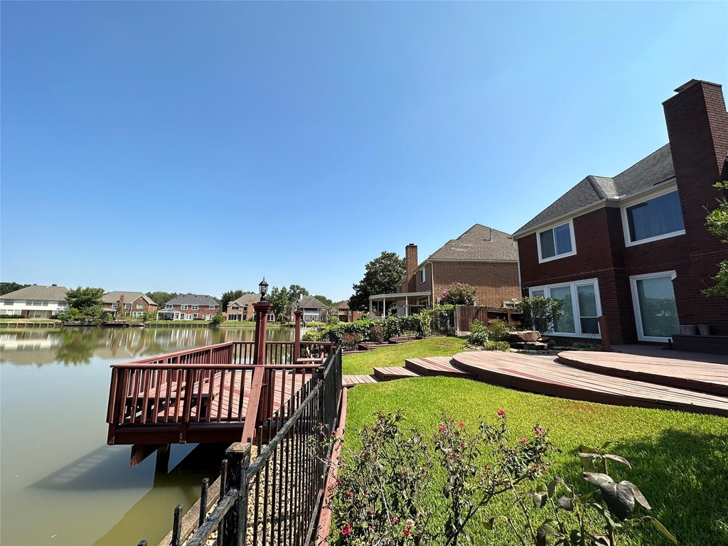 1103 Gloria Court - Photo 1