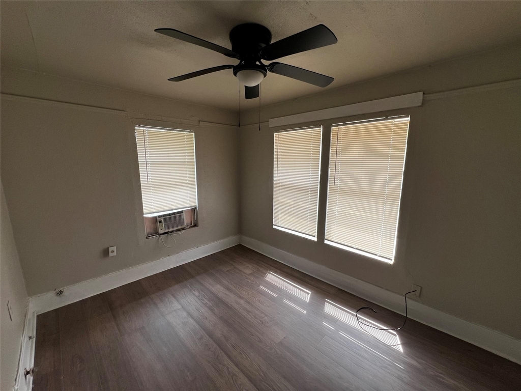 741 13th Street - Photo 3